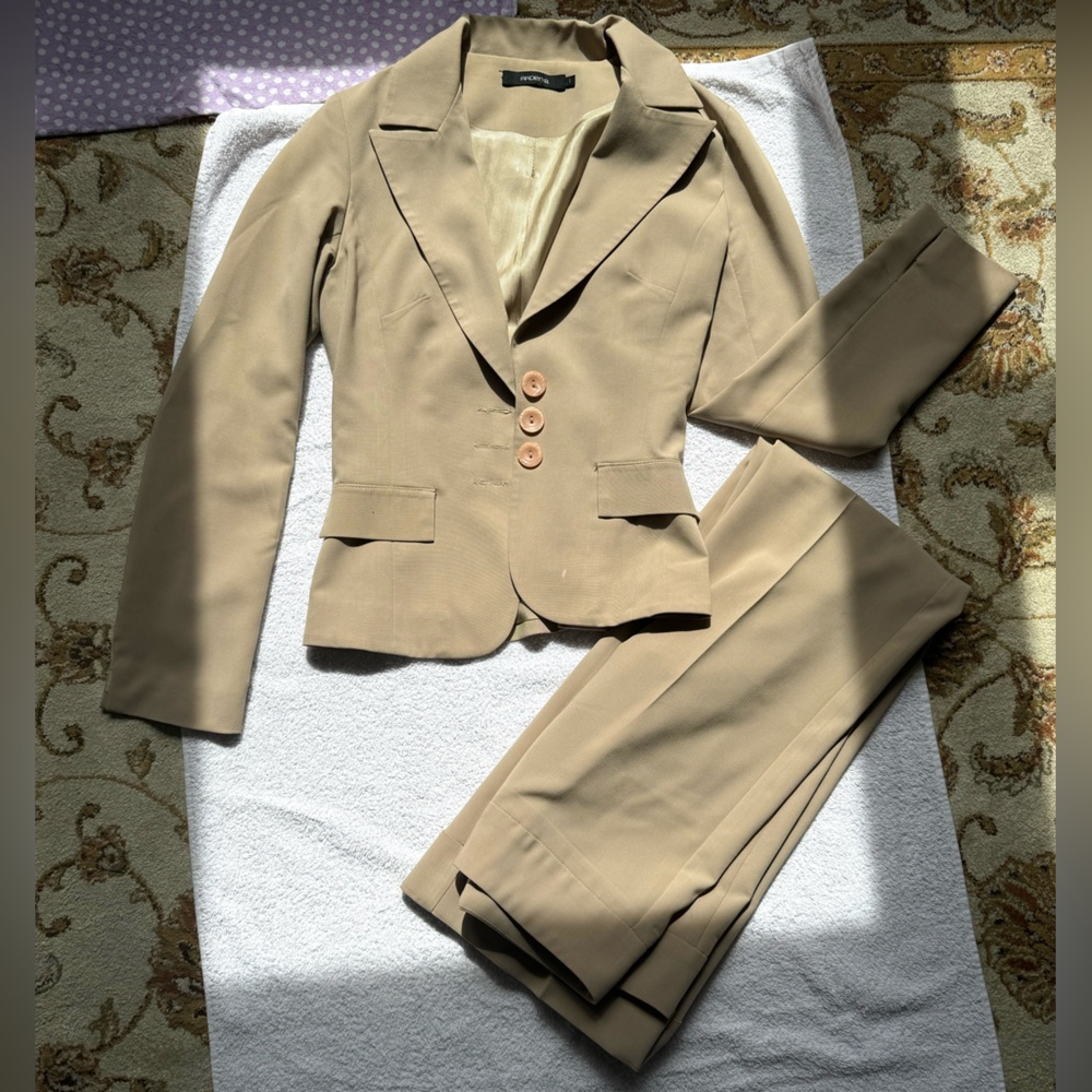 Arden B Women’s Two Piece Suit - Buttoned Jacket/Blazer plus pants